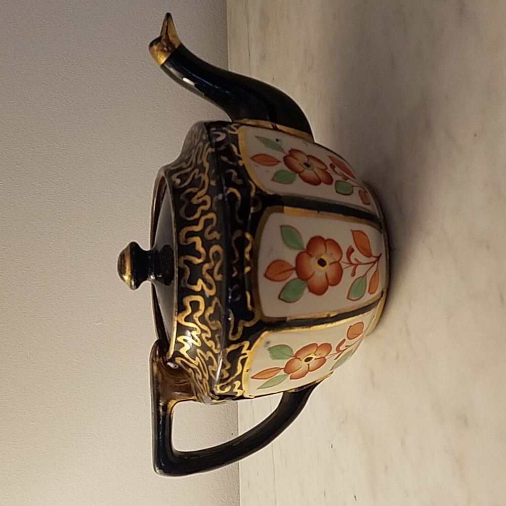 Teapot